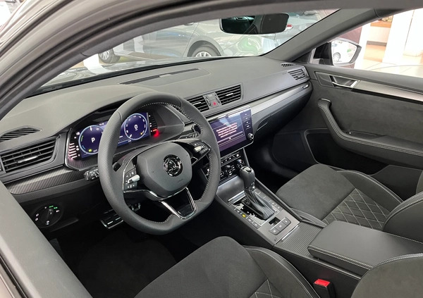 Skoda Superb cena 219900 przebieg: 5, rok produkcji 2024 z Pisz małe 137